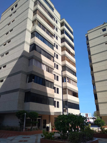 Imagen 2 de 12 de Se Alquila Binito Apartamento
