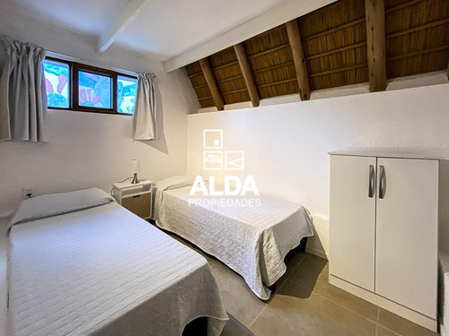 Casa Punta Colorada Piriápolis 4 Dorms Venta Ca501686