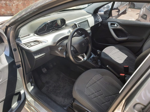 Peugeot 208 Allure Touchscreen 2016