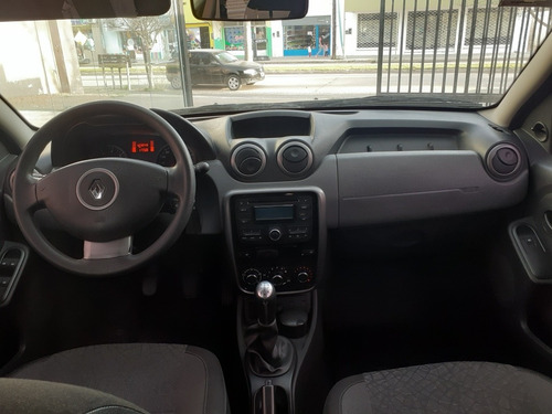 Imagen 9 de 11 de Renault Duster 1.6 4x2 Confort Plus Abs 110cv 2013