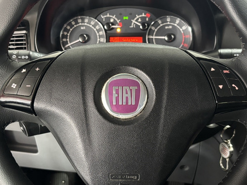 Fiat Linea 1.8 ESSENCE 16V FLEX 4P AUTOMATIZADO