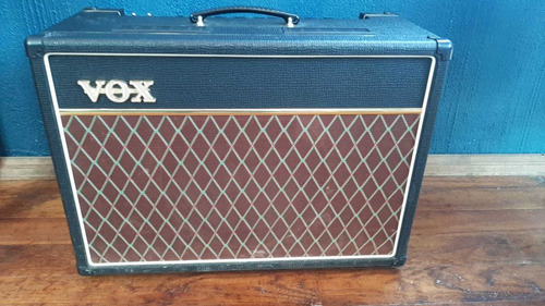 Amplificador Vox Ac15