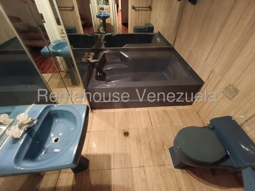 ¡espectacular Apartamento Con Amplio Potencial De Remodelación Para La Reinversión, Urbanización Privilegiada! - Alta Florida - Luis Gomez - Mls #25-17293