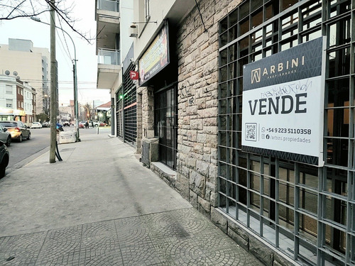 Imagen 8 de 12 de Local A La Calle