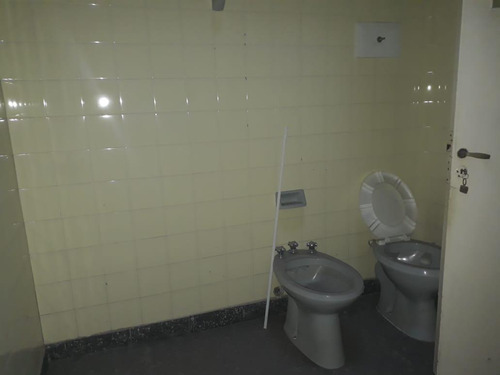 Lote Comercial En Esquina C/ Casa 6 Amb. Y Local A Refaccionar - Solo Uso Comercial - S.justo (ctro)
