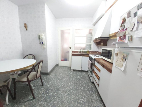 Departamento 4 Ambientes Venta Flores Balcon