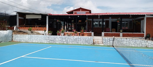 Se Vende Casa Campestre En El Queremal Valle Del Cauca Con Cancha De Tenis Propia