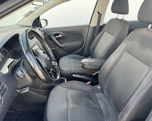 Volkswagen Vento 1.6 Highline Mt