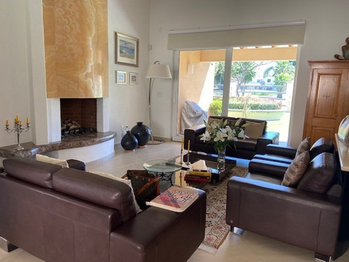 Imagen 7 de 14 de Casa En Venta En Villas Del Mezon, Querétaro