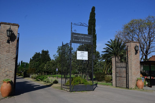 Liquido Parcela En Cementerio Lomas De Villa Allende