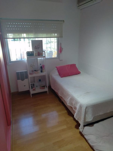 Imagen 14 de 17 de Casa En Venta En Villa Luzuriaga