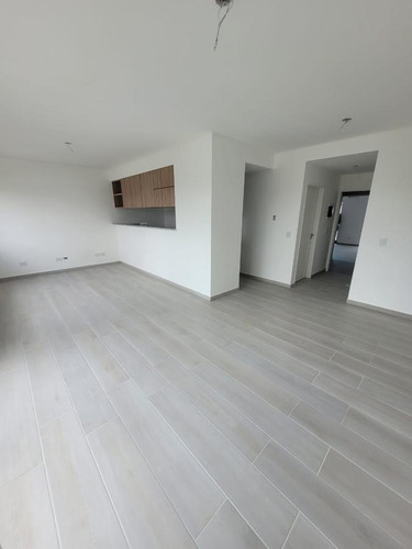 Imagen 10 de 25 de Departamento 2 Ambientes En Venta - Olivos