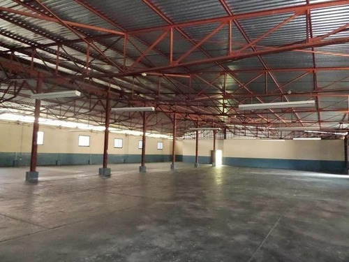 Imagen 8 de 28 de Excelente Galpon Industrial De 4.500 Mts Urb La Yaguara Mls # 22-4957