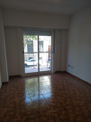 Venta. Departamento. 3 Ambientes. Borges Y Costa Rica.