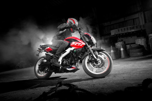Imagen 14 de 16 de Bajaj Rouser Ns 200