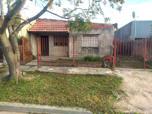 Casa En Venta En Ringuelet, La Plata 