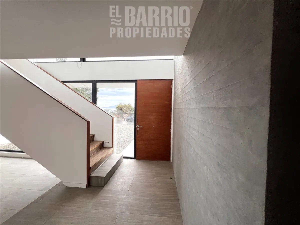 Imagen 3 de 17 de Casa En Venta De 4 Dorm. En Colina