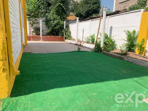 Casa En Venta En Ñuñoa