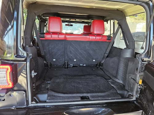 Jeep Wrangler 3.6 Unlimited Sahara V6 4x4 At