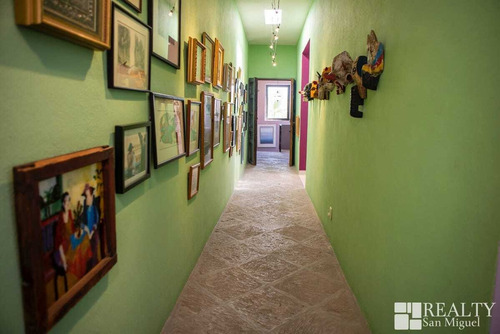 Imagen 8 de 20 de Casa En San Miguel De Allende Llena De Color