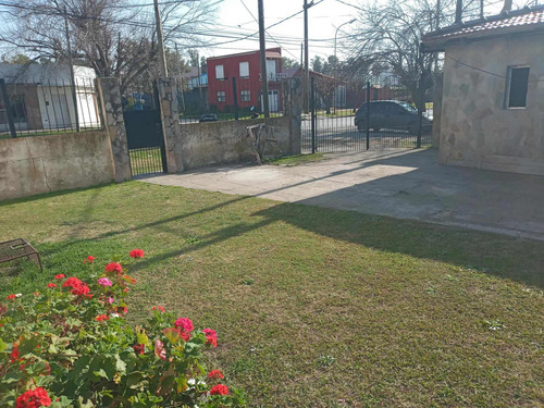 Imagen 4 de 23 de Venta Berisso Casa 3 Dormis, Pque, Patio, Cochera