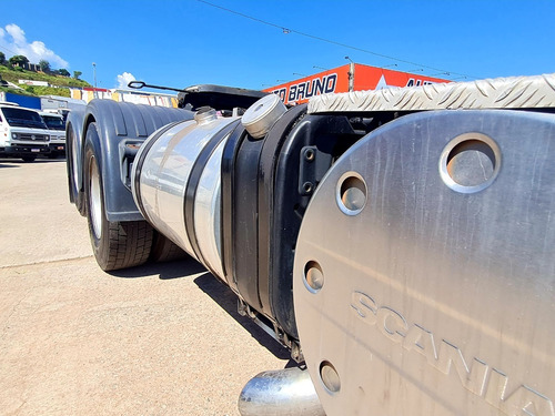 Imagem 13 de 25 de Scania P360 6x2 Automática Motor Novo Feito Tudo Recentement