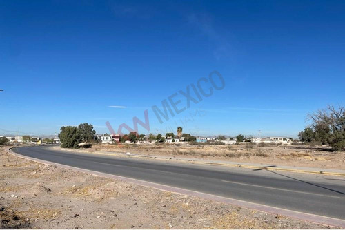 Terreno Comercial Con Excelente Ubicacion Sobre El Area Con Mayor Crecimiento De La Laguna.entre ...