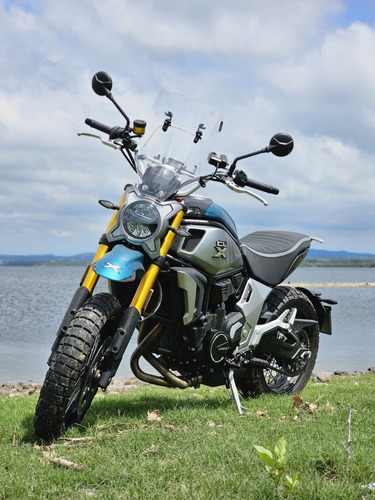 Cf Moto  Clx 700 Adventure 