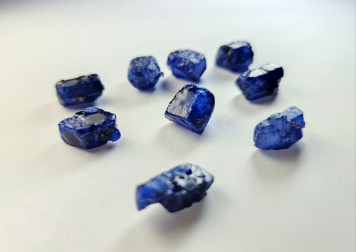 Safiras Brutas Para Lapidação Azul Intenso Com 11.95 Gramas Azul Royal