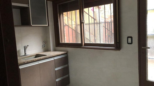 Venta Ph 3 Amb. A Media Cuadra Estación Temperley