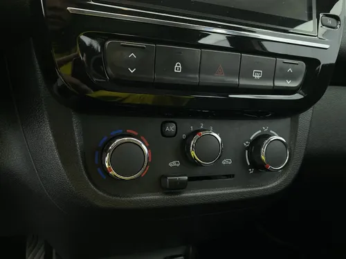 Renault Kwid Iconic Mt 1.0 2023