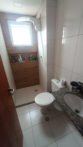 Apartamento 55 M2 Com Suíte E Varanda Ampla.