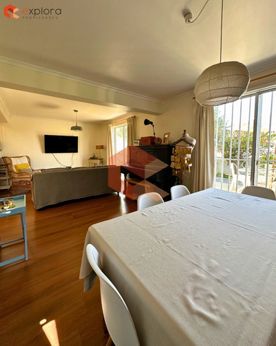 Casa En Venta Sector Las Rosas, Viña Del Mar, 4d 3b 2e