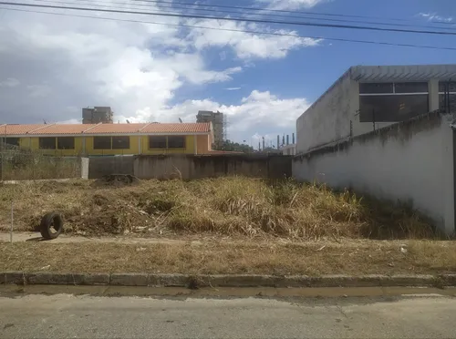 Terreno En Mañongo R-241905