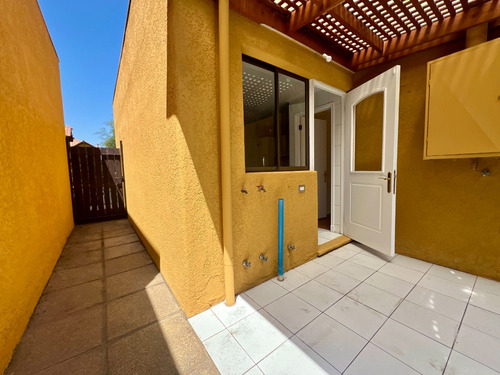 Venta Casa/condominio/peñalolén/fco. Otta