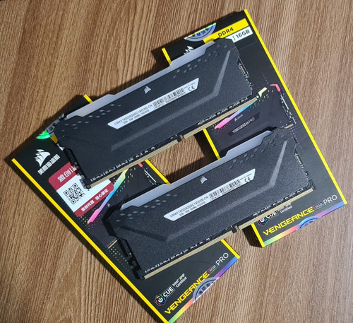 Imagem 4 de 5 de Memória Ram Vengeance Rgb Pro 32gb (2x16gb) 3200mhz Corsair