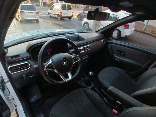 Renault Oroch 1.6 Sce 114 Emotion Mt 2Wd