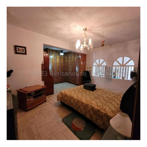 Casa En Venta Prados Del Este Es23-24082