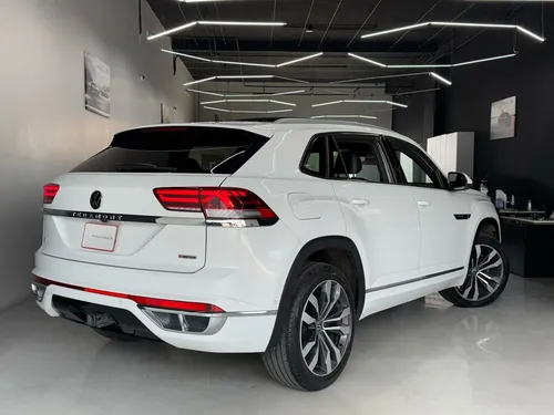Volkswagen Cross Sport 3.6 Fsi V6 R-Line Auto 4Wd