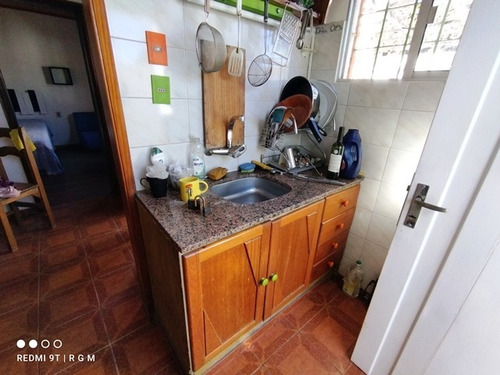 Imagen 5 de 10 de Casita Al Fondo Impecable Estado