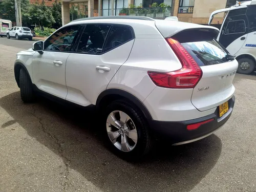 Volvo XC40 2.0 D4 Awd Momentum