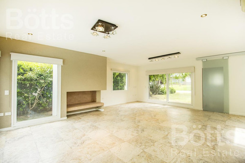 Imagen 4 de 30 de Hermosa Casa Vista Abierta Al Golf - La Reserva Cardales