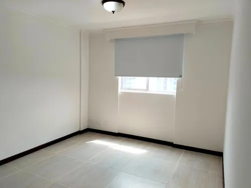 Arriendo De Apartaestudio En Altos Del Poblado, Poblado
