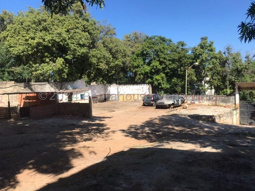 Alquiler De Terreno En Caraballeda Caribe