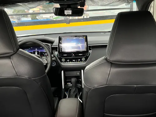 Corolla Cross Hibrida