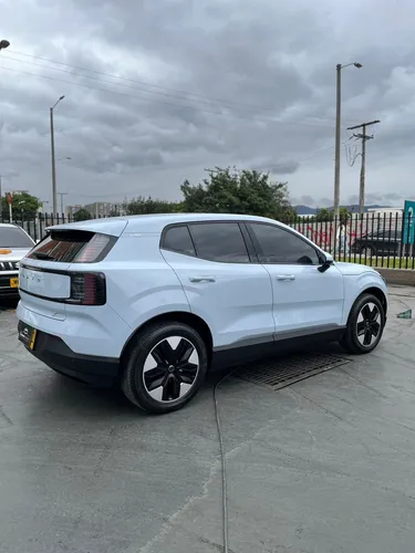 Volvo EX30 EXTENDED RANGE PLUS