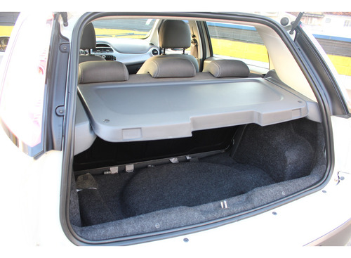 Fiat Punto 1.6 ESSENCE 16V FLEX 4P AUTOMATIZADO