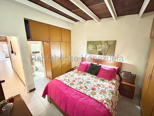 Ana Karina Molleja Vende Amplia Casa En Zona Este Barquisiemto, Lara /akm