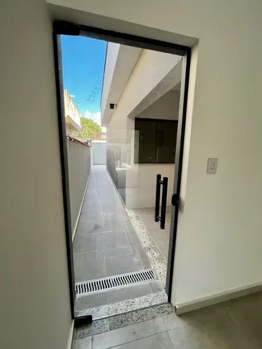 Casa Nova Com Piscina