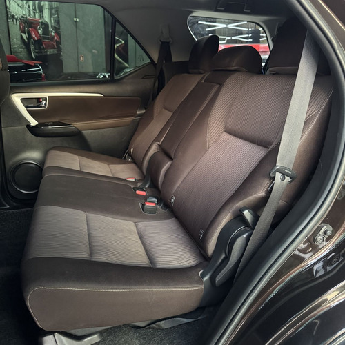 Toyota Hilux SW4 Hilux SW4 SR 4x2 2.7/ 2.7 Flex 16V Aut.
